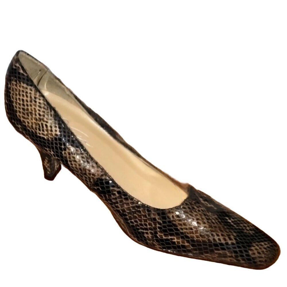 Jessica "Carrie" Shoes